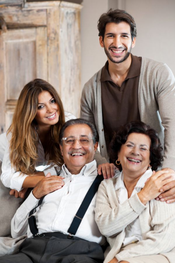 HAPPY FAMILY HAPPY FAMILY